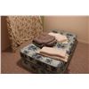 Image 1 : 5 Drawer Dresser 2 Single Mattresses Foam and Blankets Dresser 25" x 16" x 43.5"