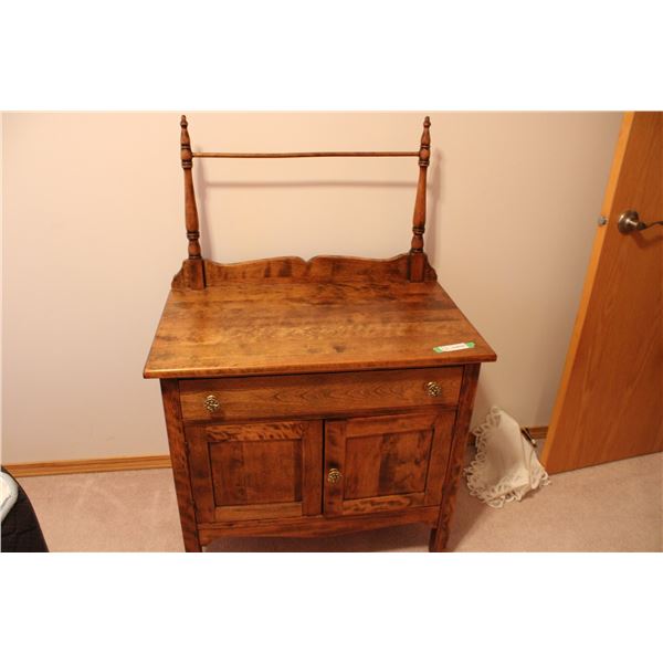 Wash Stand 30" x 19" x 28" High On Steal Casters