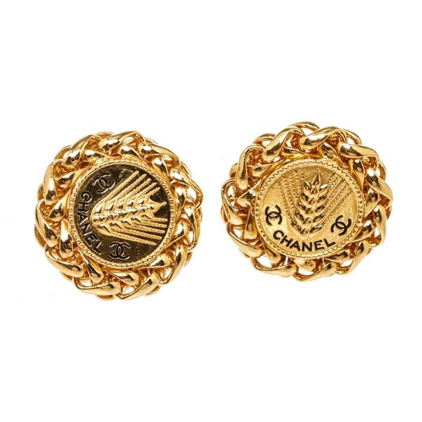 Chanel Gold Wheat CC Clip On Earrings