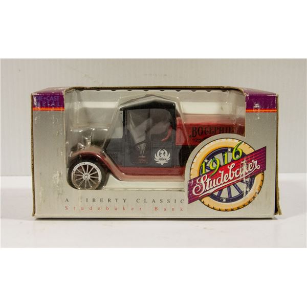 1916 STUDEBAKER TRUCK BANK - HANK WILLIAMS 1:25