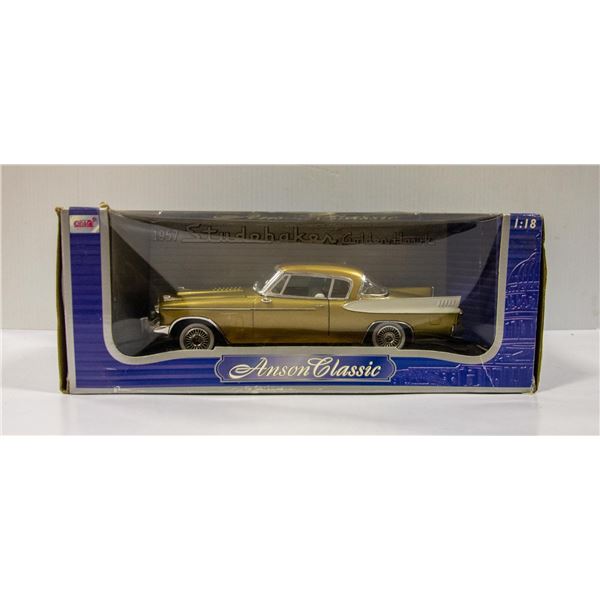 1957 STUDEBAKER GOLDEN HAWK DIECAST 1:18