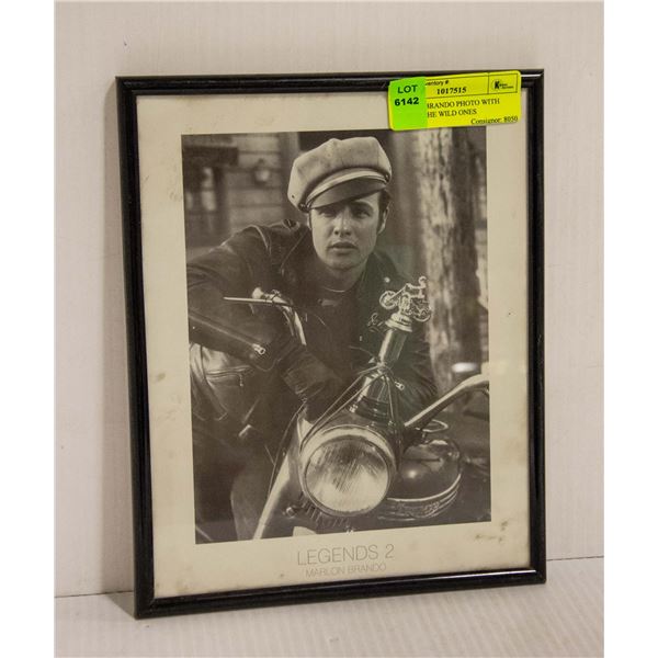 MARLON BRANDO PHOTO WITH TROPHY THE WILD ONES