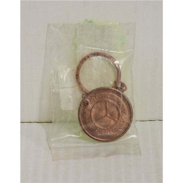 CANADIAN DRIVERS CLUB KEYCHAIN