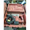Image 2 : MILWAUKEE AVS HEAVY DUTY ELECTRIC MAX COMBI-HAMMER WITH HANDLE IN HARD CASE
