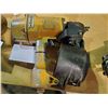 Image 2 : STANLEY BOSTITCH PNEUMATIC COIL NAIL GUN