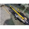 Image 1 : 2 SLEDGE HAMMERS AND SLIDE SLEDGE