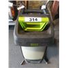 Image 1 : LAWNMASTER 1 1/2" ELECTRIC WOOD CHIPPER