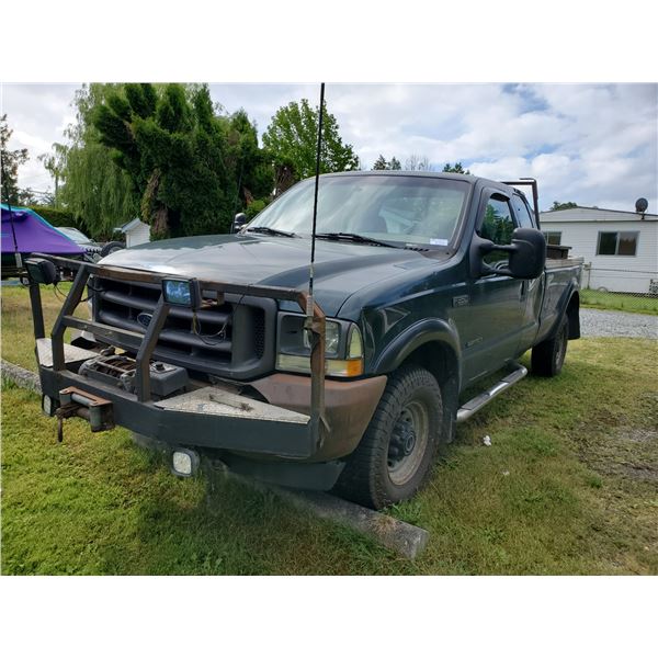 2002 FORD F-350 XL SUPER DUTY 2 DR EXTENDED CAB PICK UP, GREEN VIN #1FTSX31F72EB48919