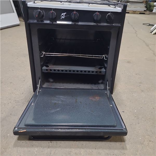 Used Magic Chef 3 Burner RV Range / Cooktop 8102P11860