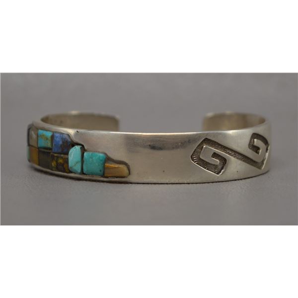 NATIVE AMERICAN NAVAJO SILVER BRACELET SIGNED DD
