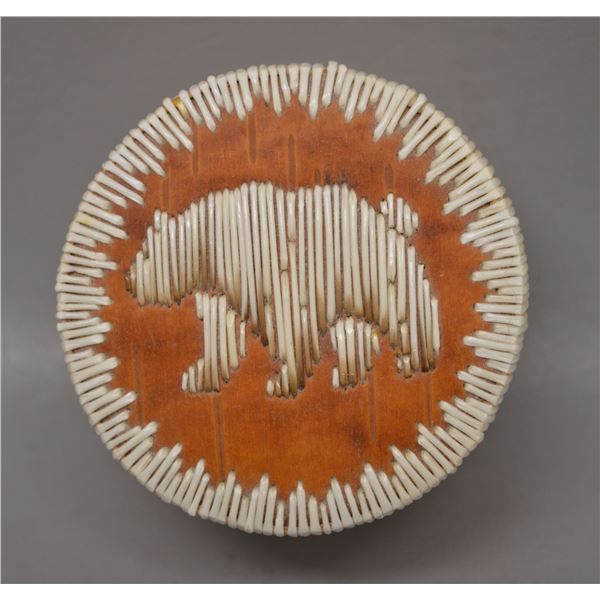 NATIVE AMERICAN WOODLANDS QUILLED BIRCH BARK BOX