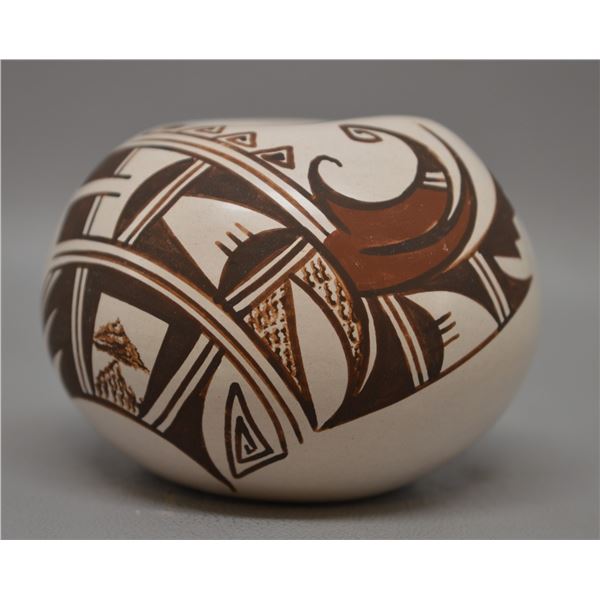 NATIVE AMERICAN HOPI POTTERY BOWL SIGNED WITH FROGO AND TADPOLE LOGO AND M