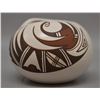 Image 3 : NATIVE AMERICAN HOPI POTTERY BOWL SIGNED WITH FROGO AND TADPOLE LOGO AND M