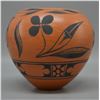 Image 4 : NATIVE AMERICAN SANTO DOMINGO POTTERY VASE BY MARK WAYNE GARCIA