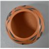 Image 5 : NATIVE AMERICAN SANTO DOMINGO POTTERY VASE BY MARK WAYNE GARCIA