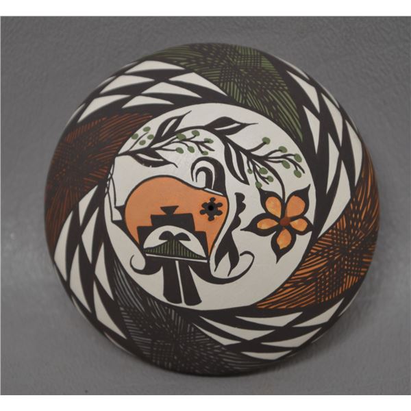 NATIVE AMERICAN ACOMA POTTERY SEED JAR BY D LEWIS GARCIA