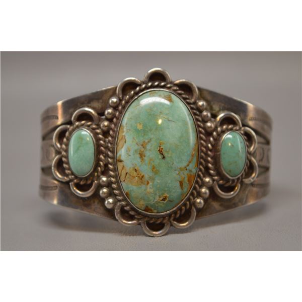 NATIVE AMERICAN NAVAJO SILVER AND TURQOUISE BRACELET