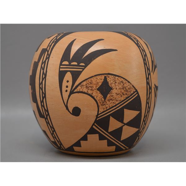NATIVE AMERICAN HOPI POTTERY JAR BY D MONTOYA