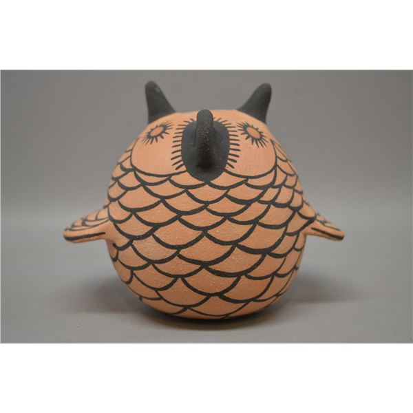 NATIVE AMERICAN ZUNI POTTERY OWL BY L BESSELENTE