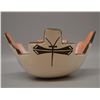 Image 2 : NATIVE AMERICAN ZUNI POTTERY BOWL BY JAYCEE NAHOHAI