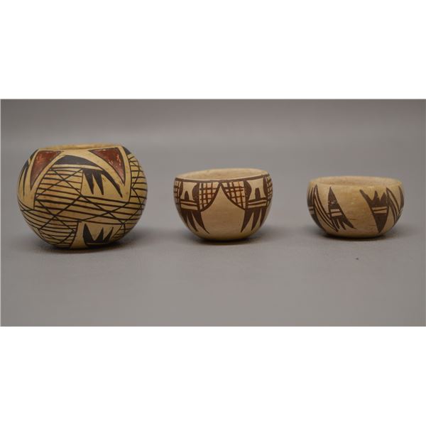 THREE NATIVE AMERICAN HOPI POTS TWO BY RN NAMPEYO AND BONNIE SAHME NAMPEYO
