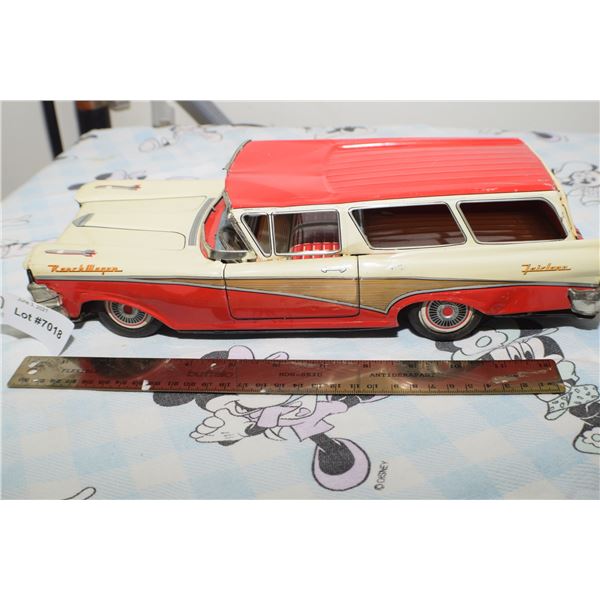 FORD RANCH WAGON TOY TIN CAR