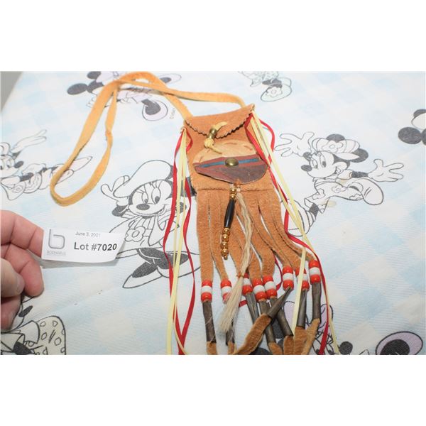 NATIVE MEDICINE POUCH BEADED