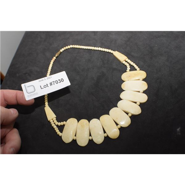NATIVE BONE NECKLACE