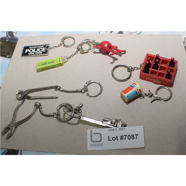 VINTAGE KEYCHAIN LOT