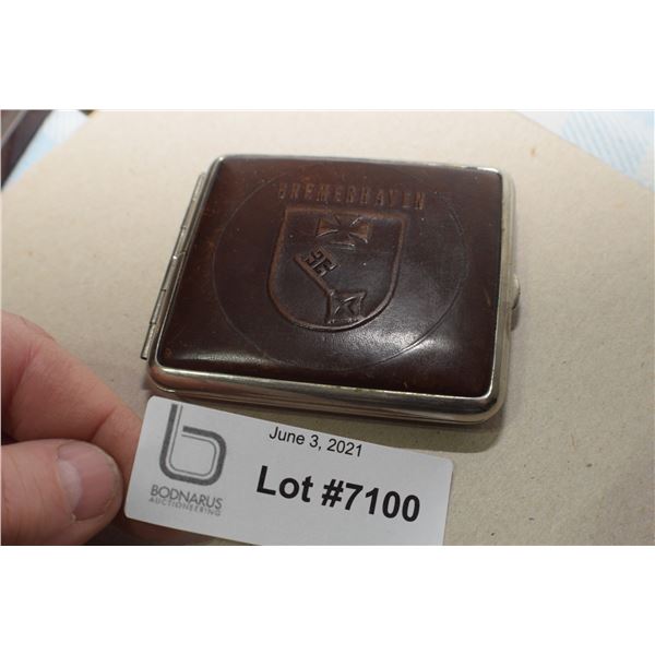 CIGARETTE CASE WITH LIGHTER . / LEATHER