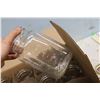 Image 4 : Box of Brand New Mason Jars with Lids