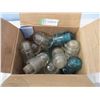 Image 1 : Box of Insulators