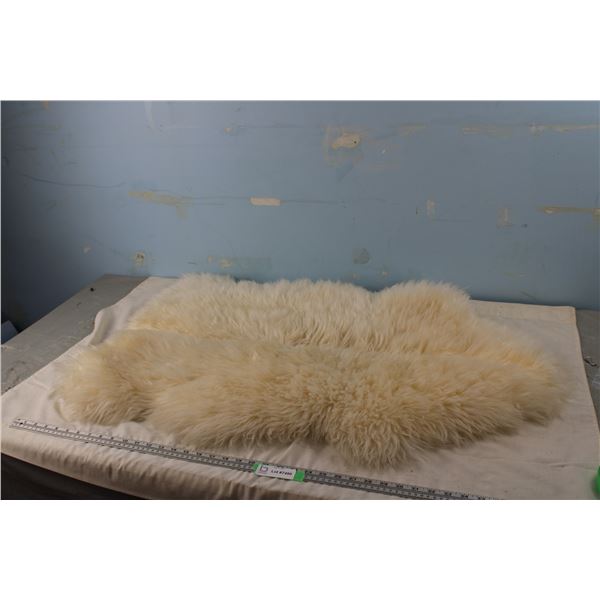 Fur Rug (36  Long)