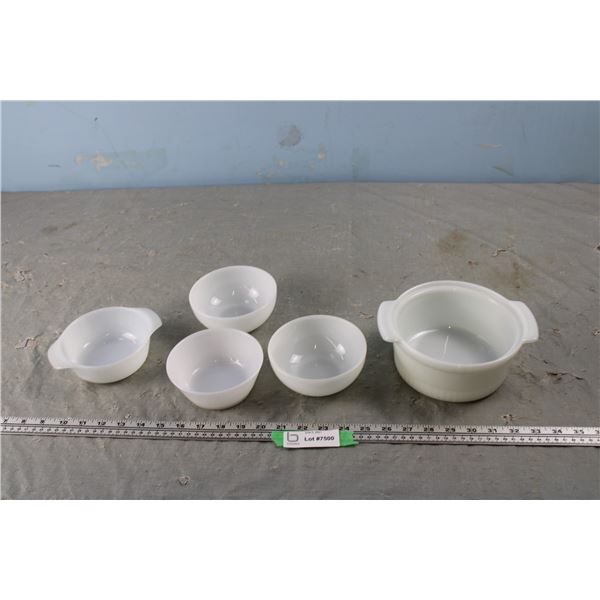 Lot of Fire King Bowls (5)