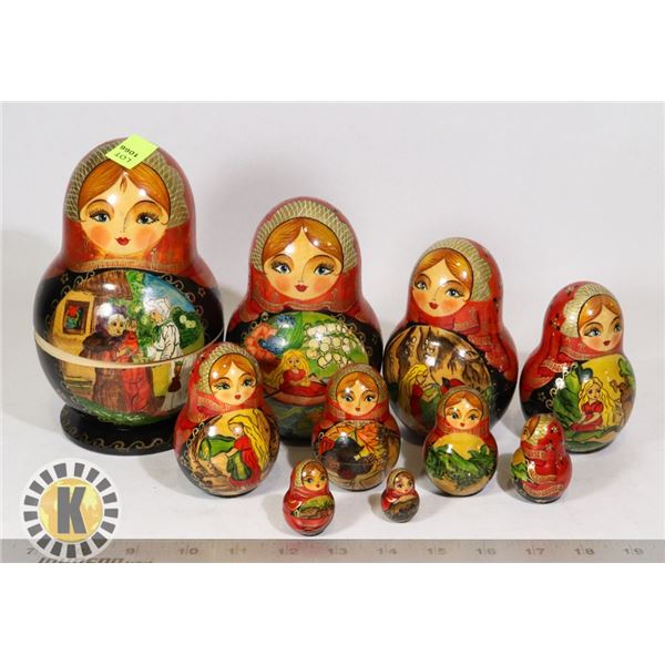 VINTAGE NESTING DOLL SET