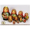Image 1 : VINTAGE NESTING DOLL SET