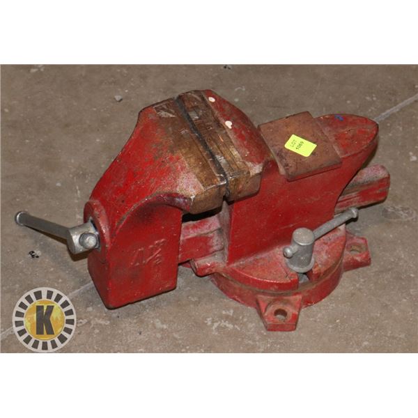 RED 4-1/2" BENCH VICE