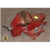 Image 1 : RED 4-1/2" BENCH VICE