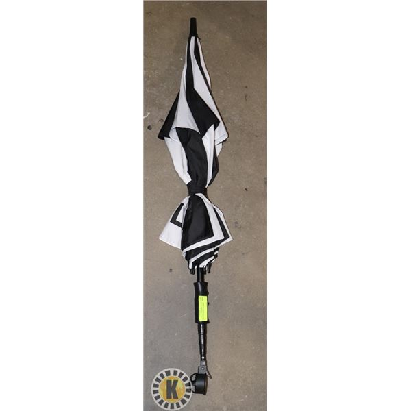 BLACK AND WHITE UMBRELLA