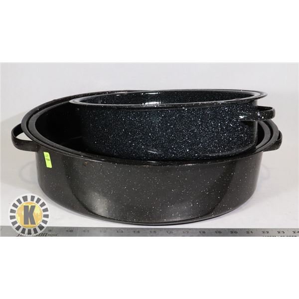 ESTATE SET OF 2 OVAL ROASTERS, ONE MEDIUM, ONE LARGE