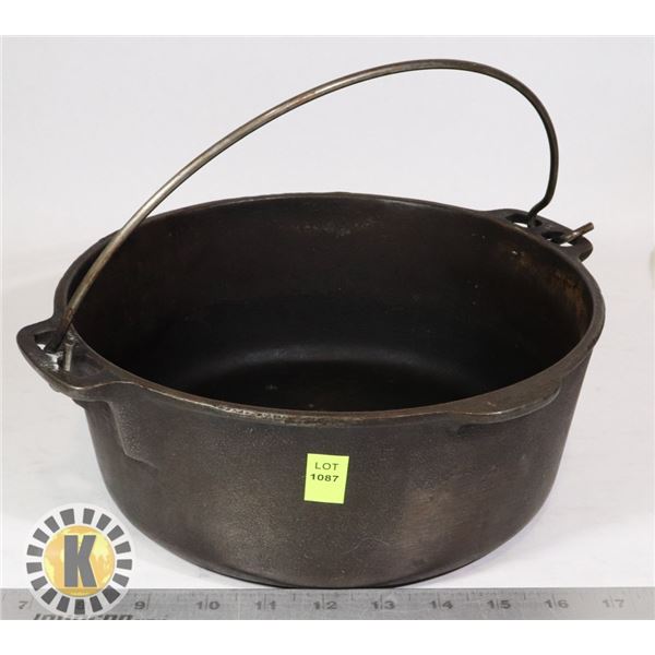ESTATE CAST IRON POT