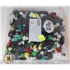 Image 1 : LARGE BAG OF ASSORTED AUTOMOTIVE REPLACEMENT CLIPS