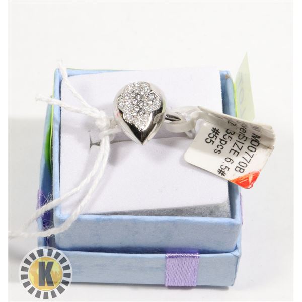 PEAR SHAPED ENGAGEMENT RING NEQ (14)