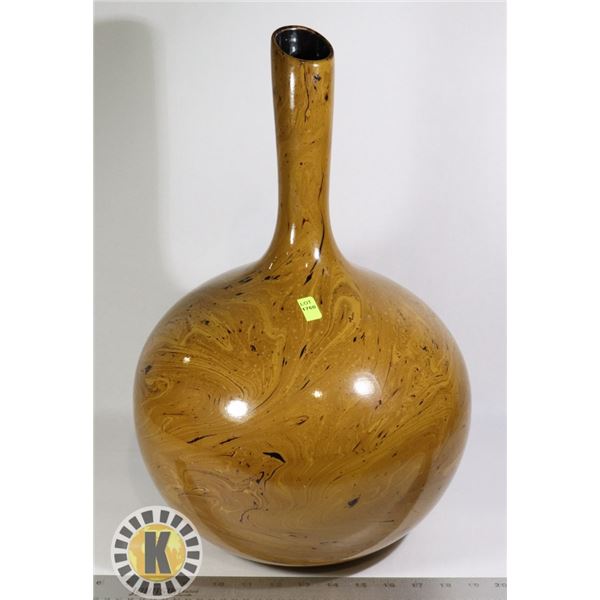 ESTATE VASE/ CENTERPIECE