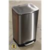 Image 1 : STAINLESS STEEL FOOT OPEN GARBAGE CAN
