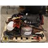 Image 2 : ESTATE PALLET OF ITEMS INCLUDING SHOP VAC, SHOVEL,