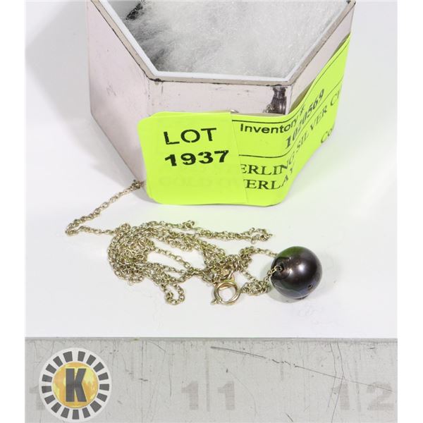 A 925 STERLING SILVER CHAIN WITH GOLD OVERLAY