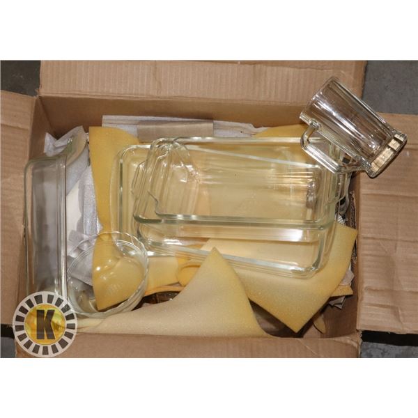 BOX OF ASSORTED GLASS BAKING CONTAINERS