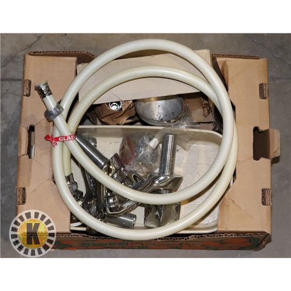 FLAT OF SILVER WATER FOSET AND SINK HOSE