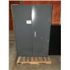 Image 1 : Metal Storage Cabinet